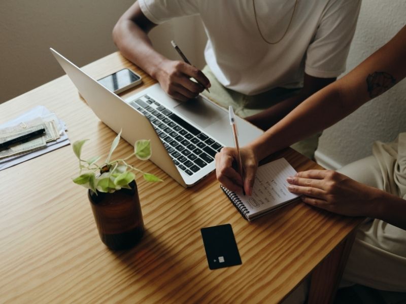 tips efektif mengelola keuangan pasutri
